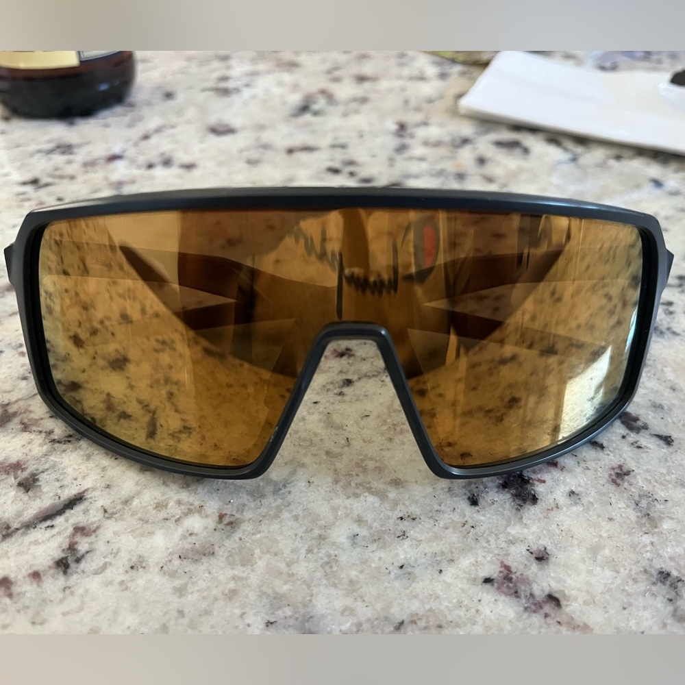 Oakley Sutro Sunglasses 😎
